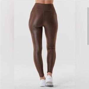 Womens High-Waisted Yoga Liquid Leggings – Noli USA– Size S – Cafe Brown